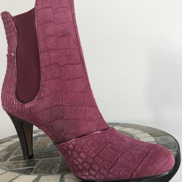 NEW Joan & David CIRCA LUXE Suede Ankle Boots in Burgundy, size7M - Picture 8 of 10